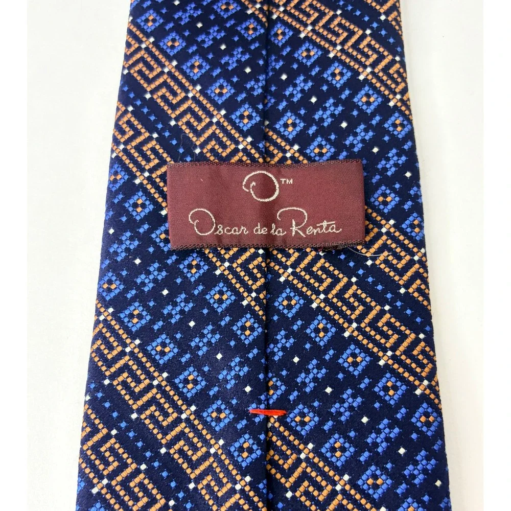 Oscar de la Renta classic oscar